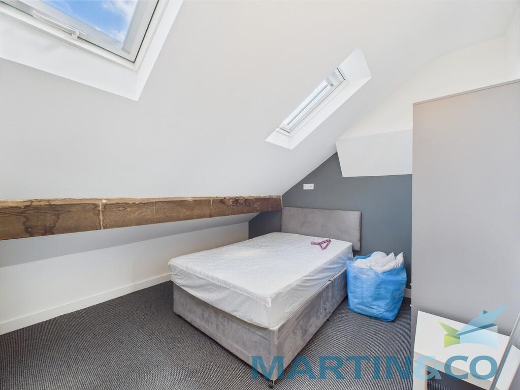 CAM01870G0-PR0167...