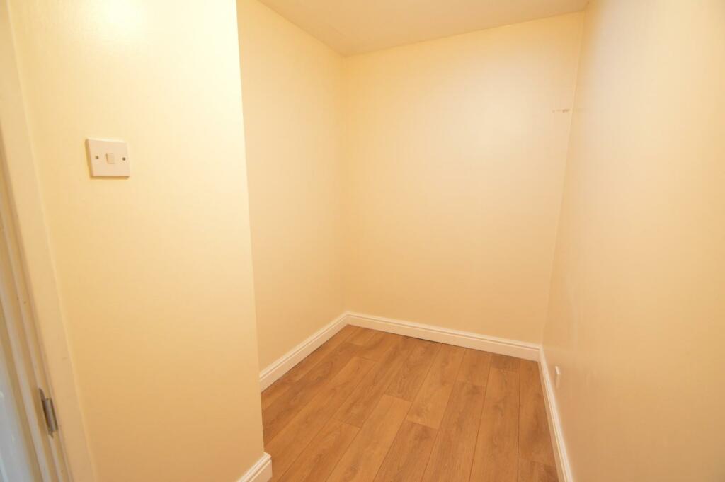 5 Papermill Cottages bedroom two.JPG