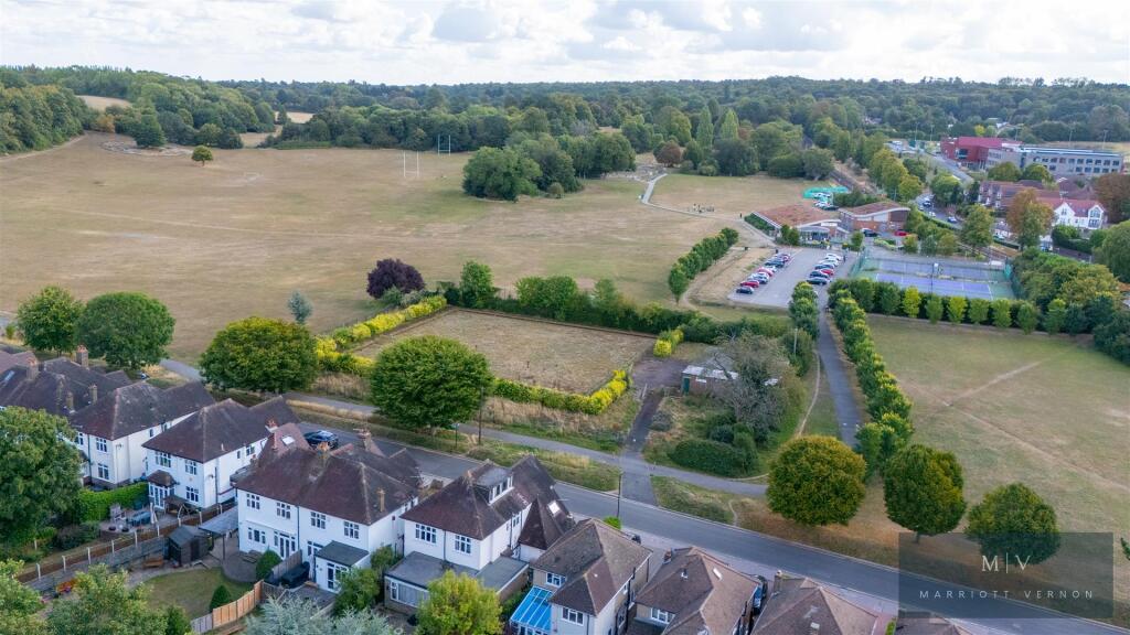 Lloyd Park Avenue 12B MV DR-8.jpg