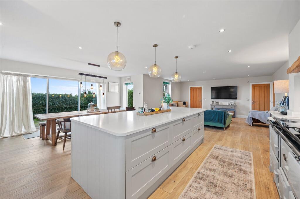 Living Kitchen C