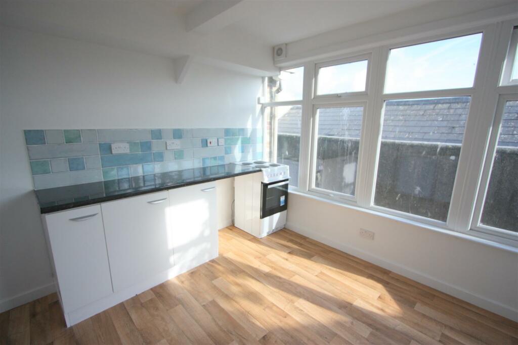 Flat 2, 3 Gover Lane Kitchen