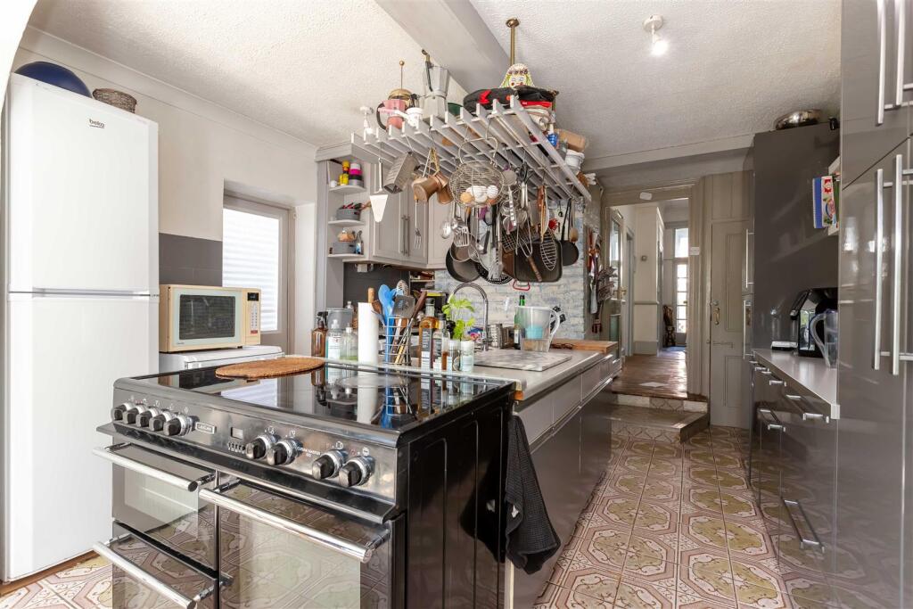 Christchurch Rd-20.jpg