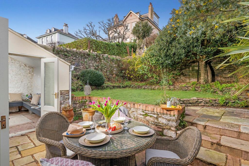 34 Clarence Hill, Dartmouth,  Garden