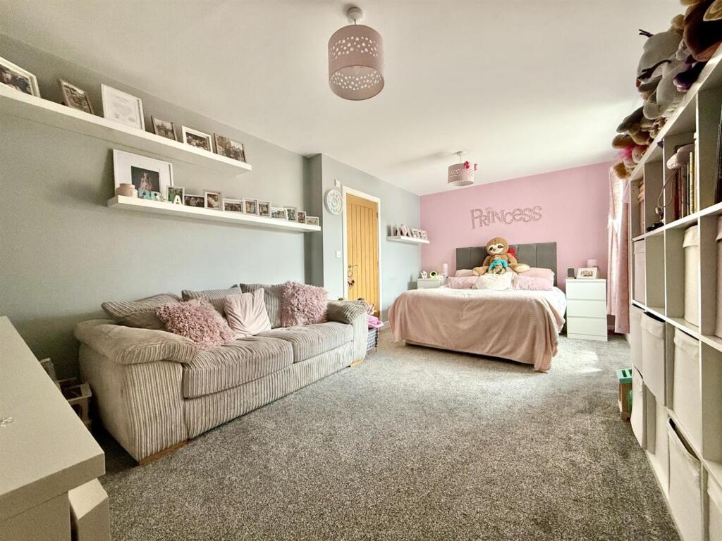 Bedroom2.jpg