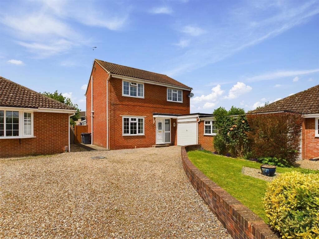 CAM03907G0-PR0006-ST