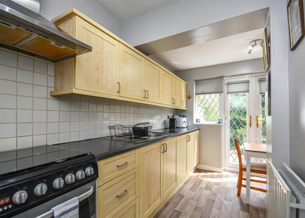44 Sandringham Road-Kitchen (2).jpg