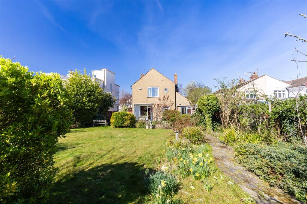 15 HeathDrive (35).jpg