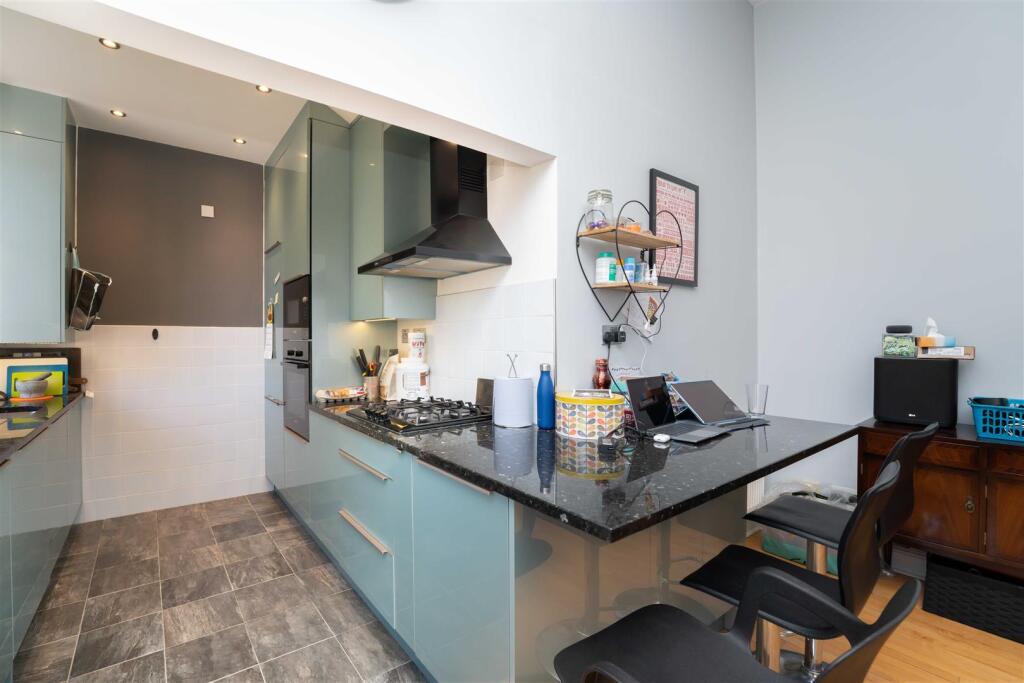 37 Osterley Kitchen 2.jpg