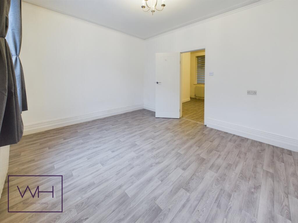 CAM03785G0-PR0159-ST