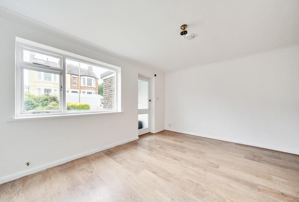 1306738-12-684abe...