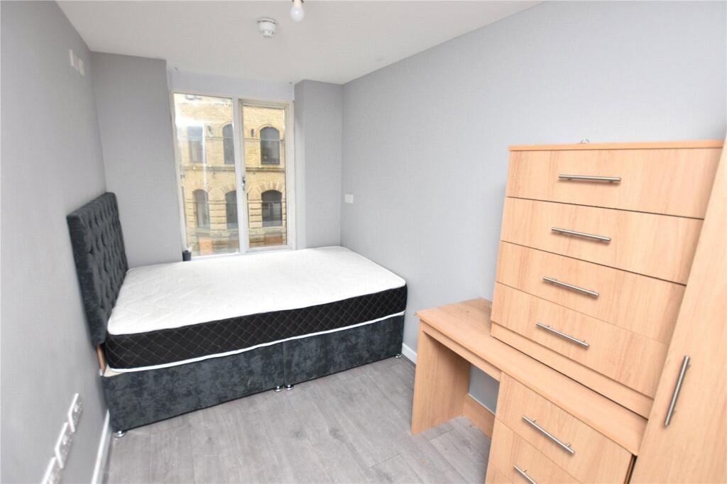 132 Sunbridge Road, Bradford, West Yorkshire