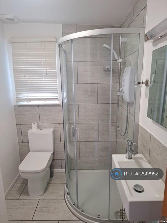 Annex Shower Room