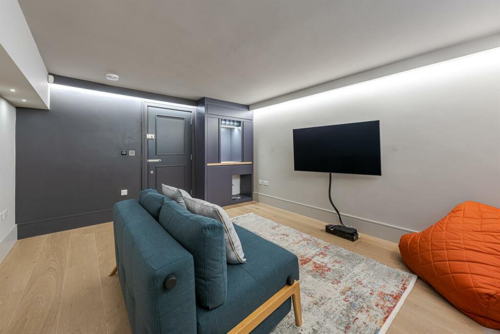 Drayton Gardens 4_57-15-2. Low Res.jpg