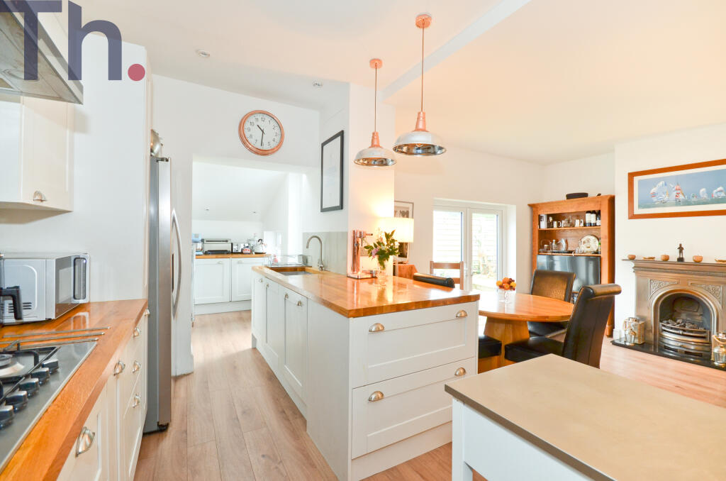 Kitchen &amp; Dining Room