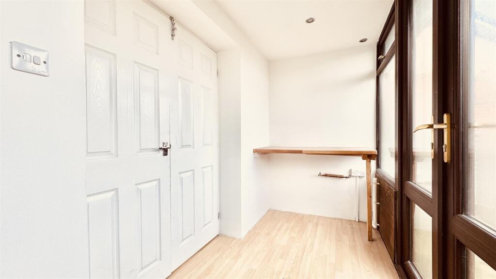 Utility Room (2).jpg