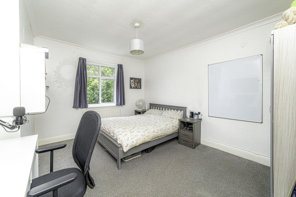 general 2 Bramley Av