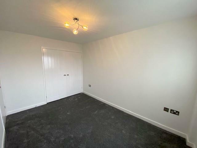 Thistledown bedroom 1.jpg