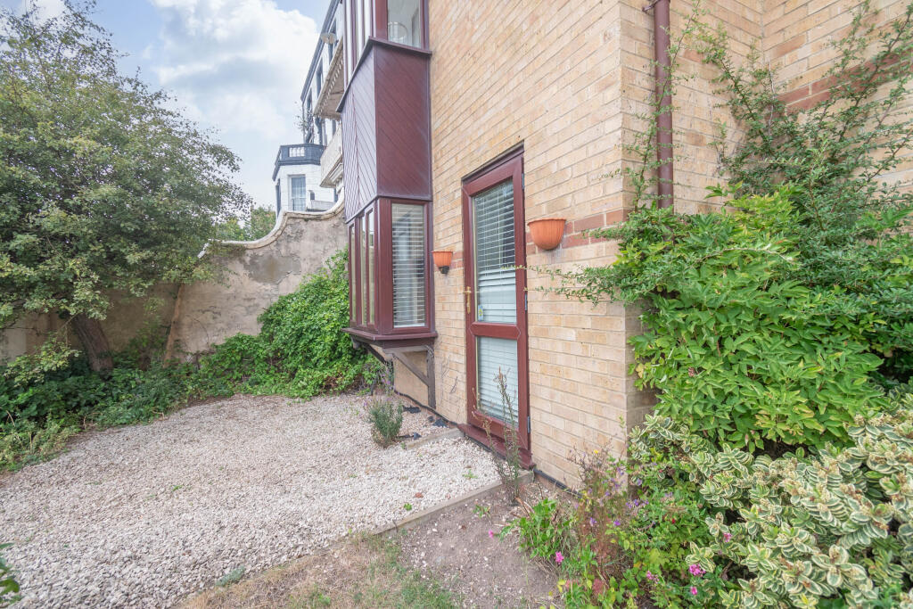 general Flat 1, The
