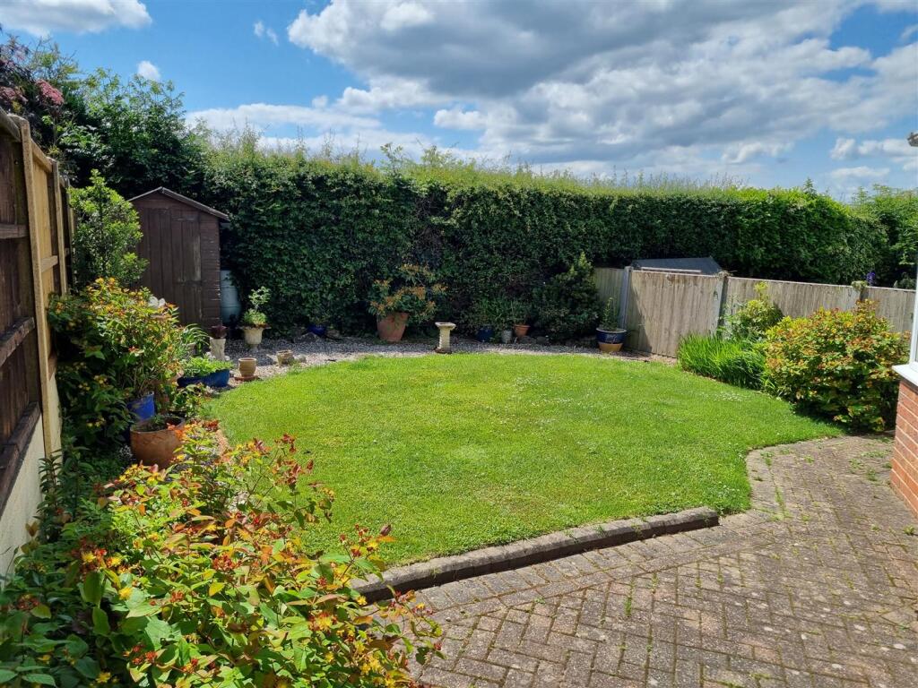 scott drive garden shot.jpg