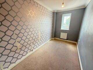 12 Newton bedroom 4 pic 1