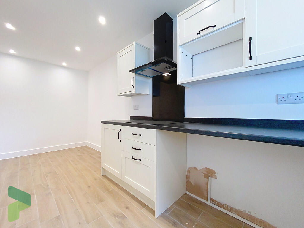 Fitted Dining Kit...