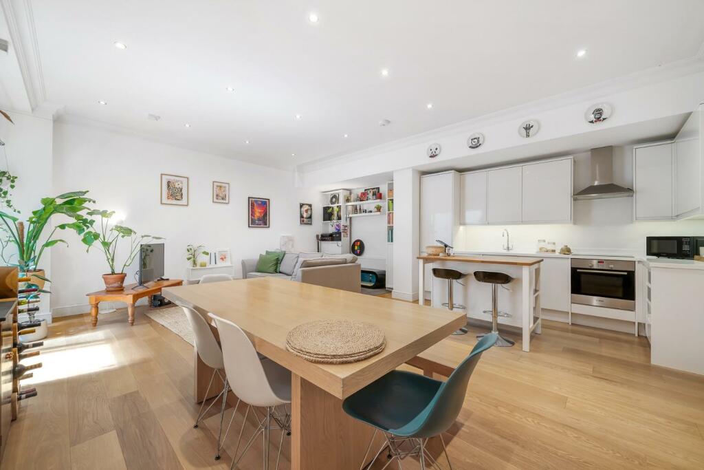 Kitchen (2).jpg