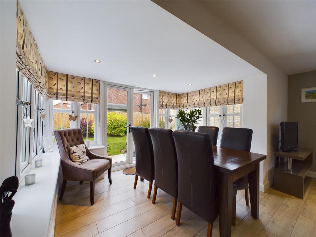 KITCHEN/ LIVING/ DINER