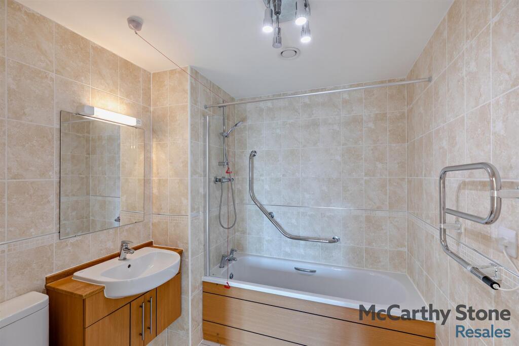 Ensuite