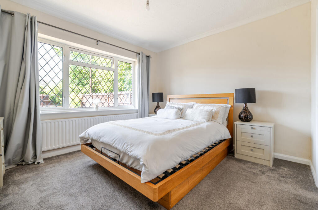 1333607-12-6899ca...