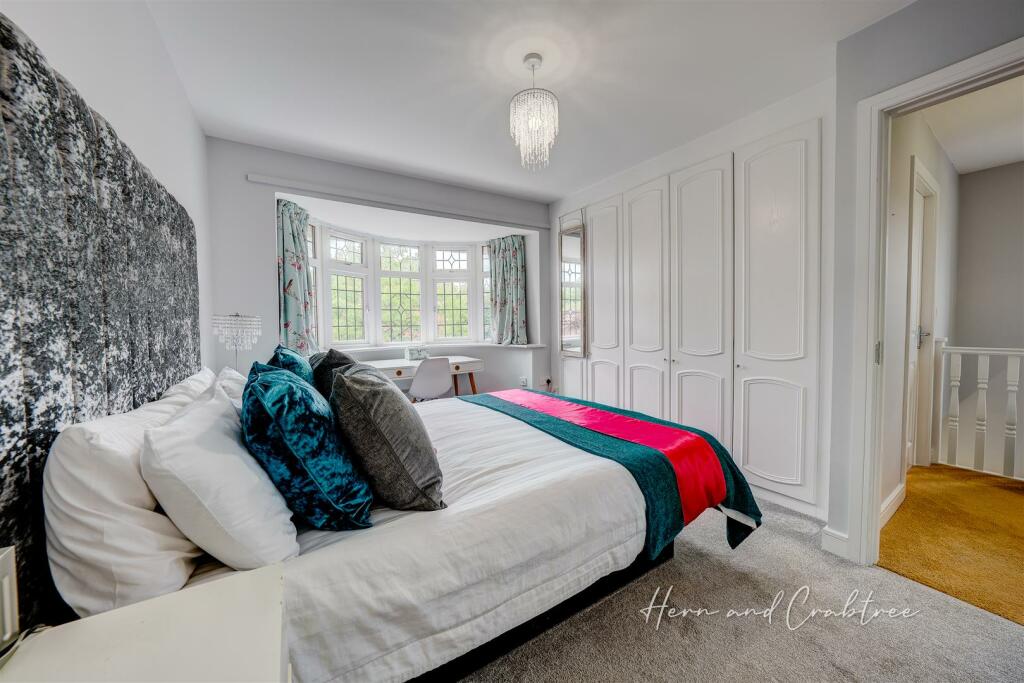 Page Drive, HernCrabtree (40).jpg