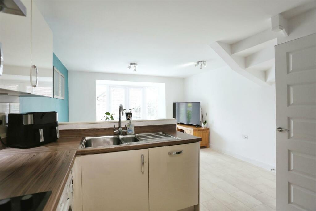 Open Plan Kitchen / Diner / Living Space