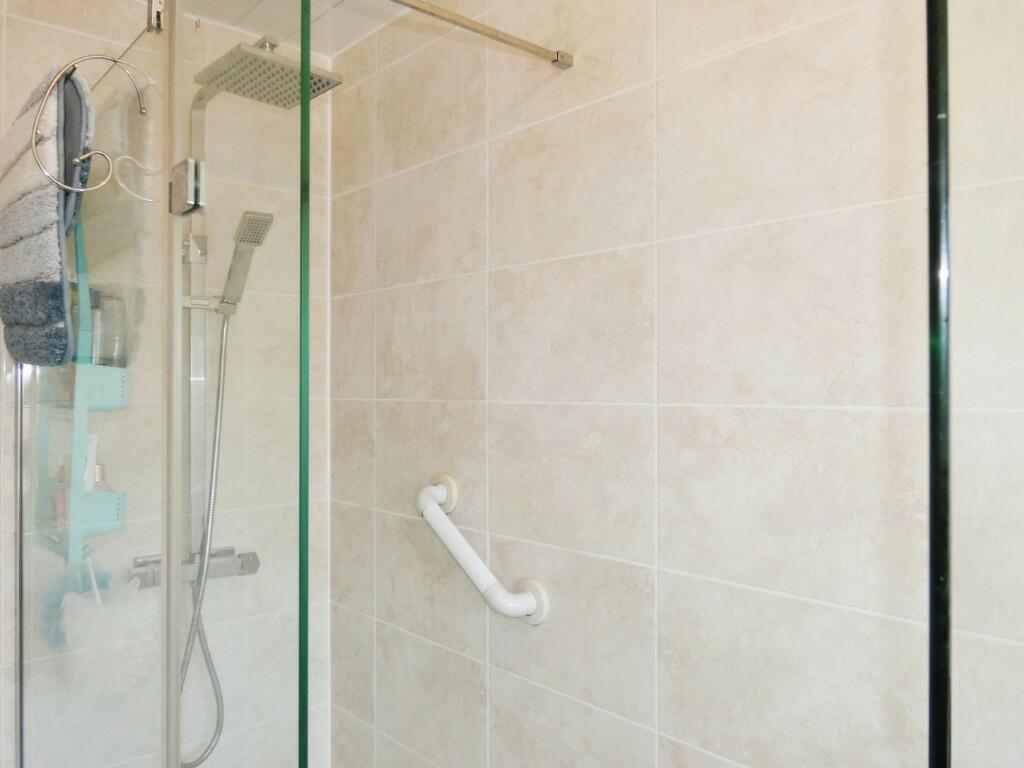 Shower-Room