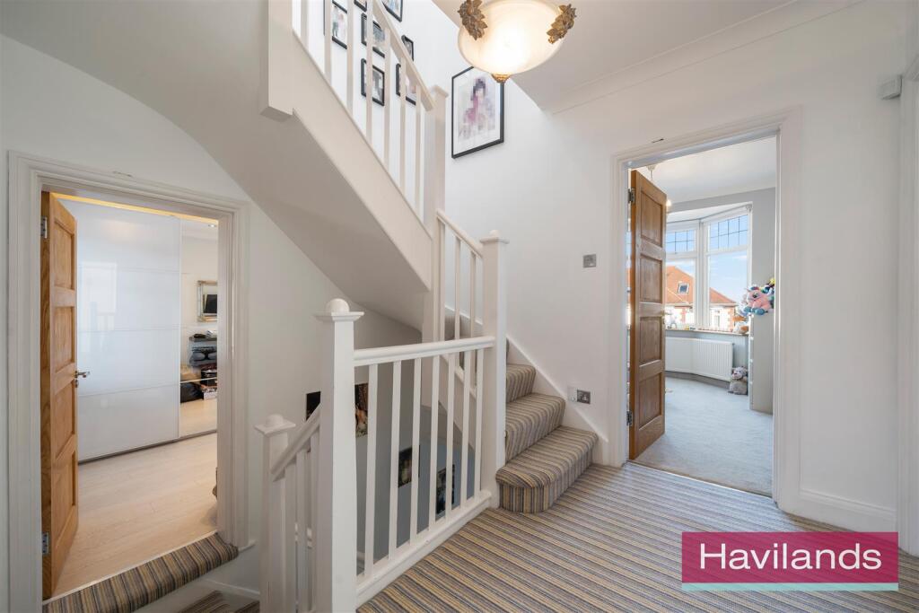 Hillfield Park-7.jpg