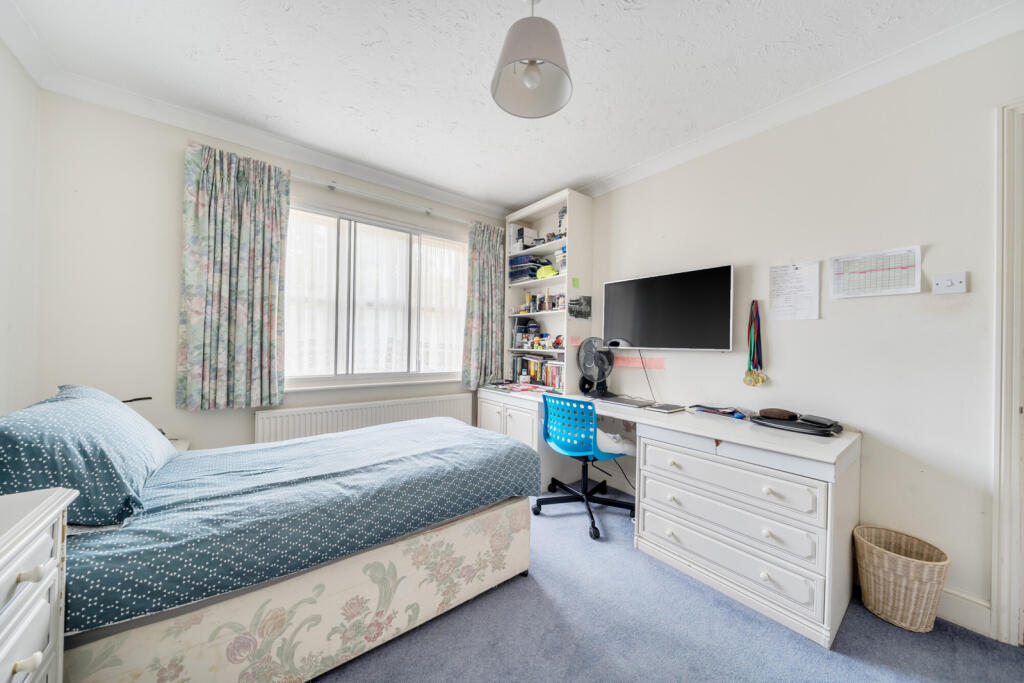 1328887-6-687e59b...