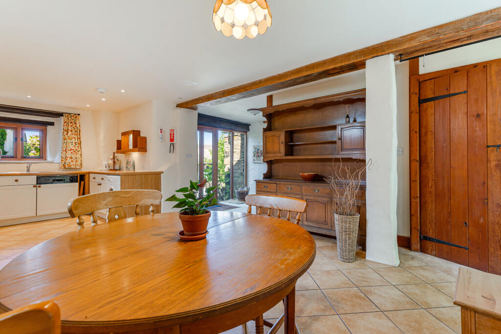 A12 - Harmony Cottage Harberton - 250630