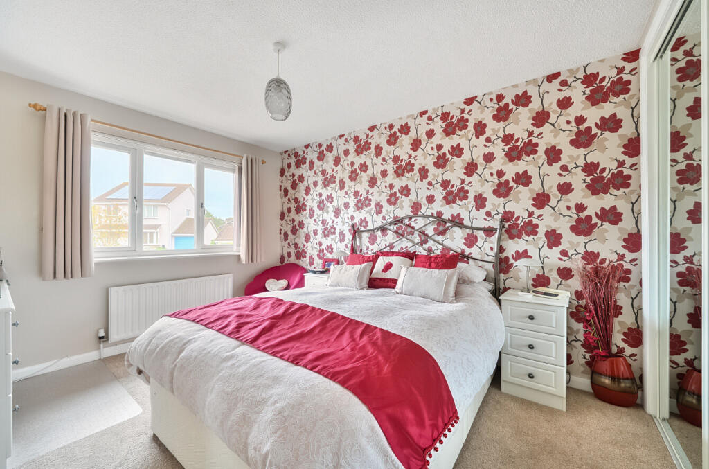 1335319-23-6895c8...