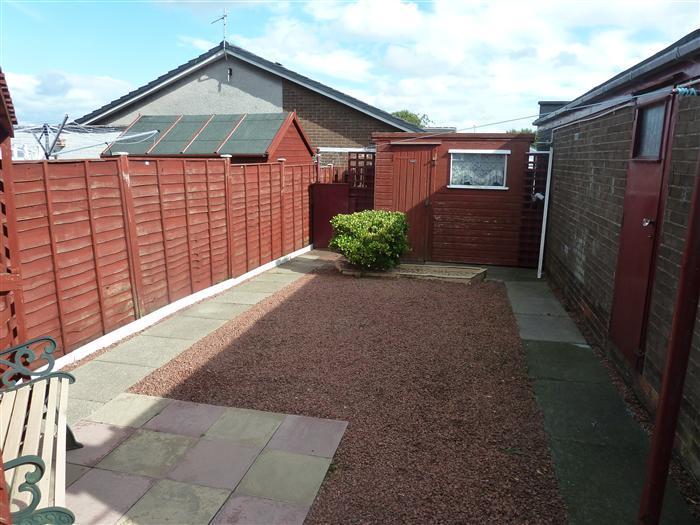 13 Dalmahoy Way - Garden