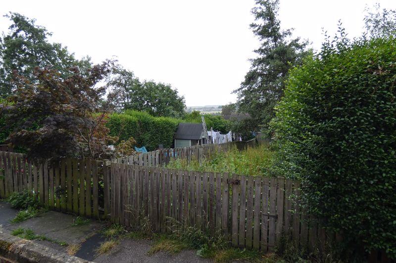 Front Garden/View