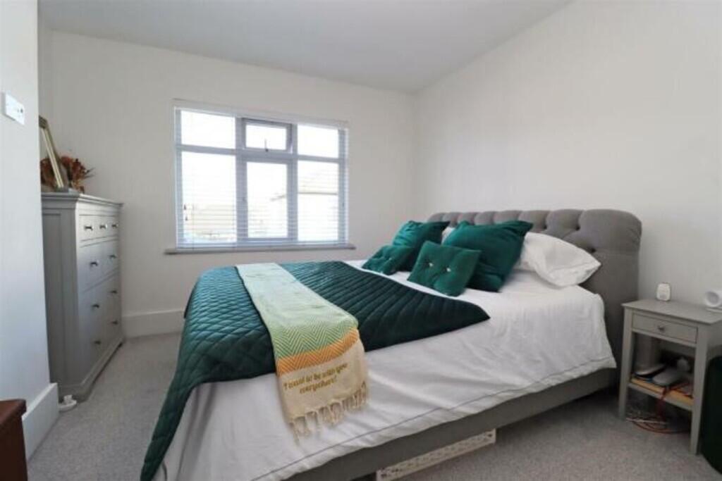 Bedroom (1)