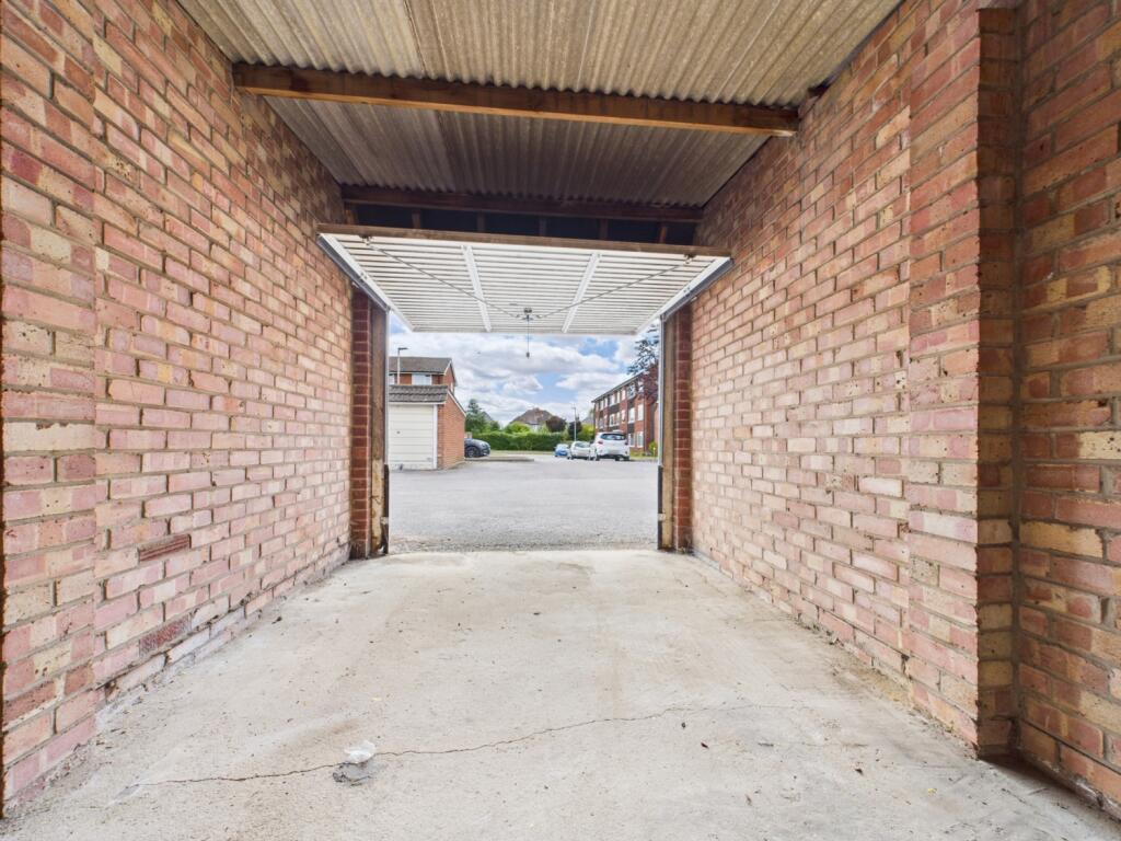 CAM01740G0-PR0407-STILL018