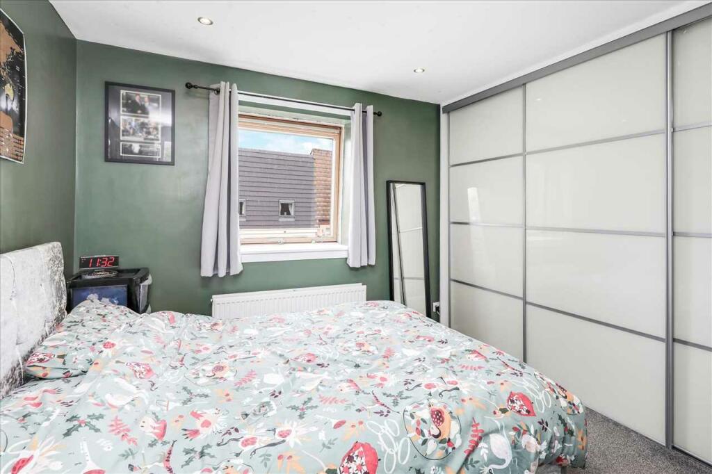 Bedroom Two (1)