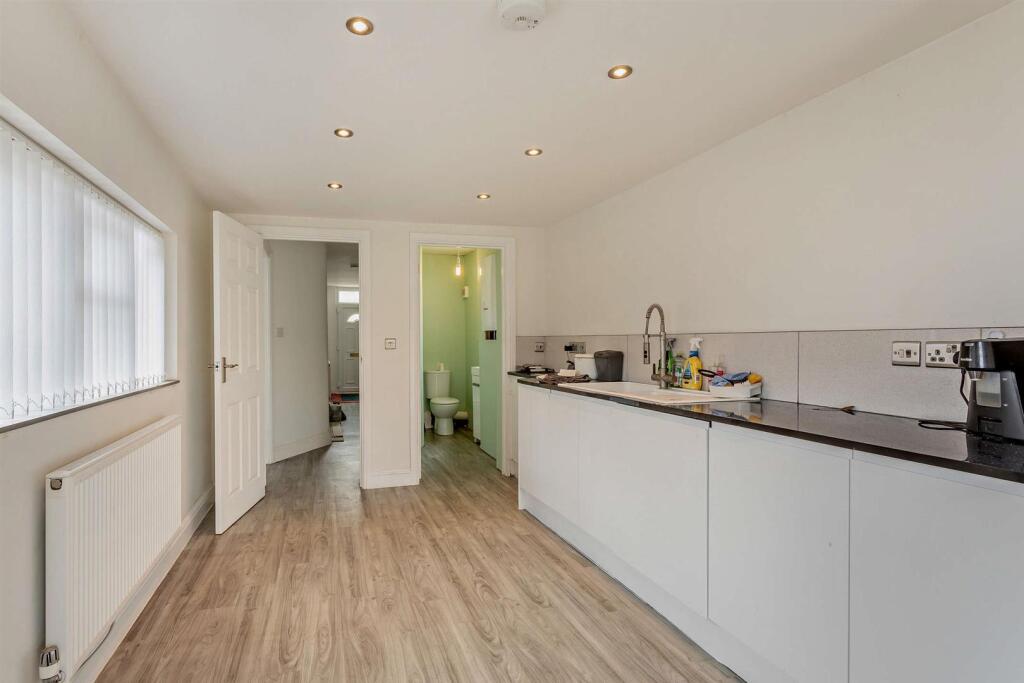 8660045-interior09-800.jpg