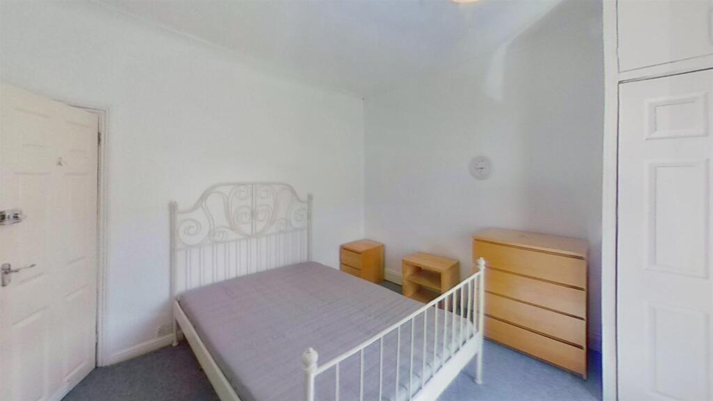 95-Guildford-Road-Bedroom.jpg