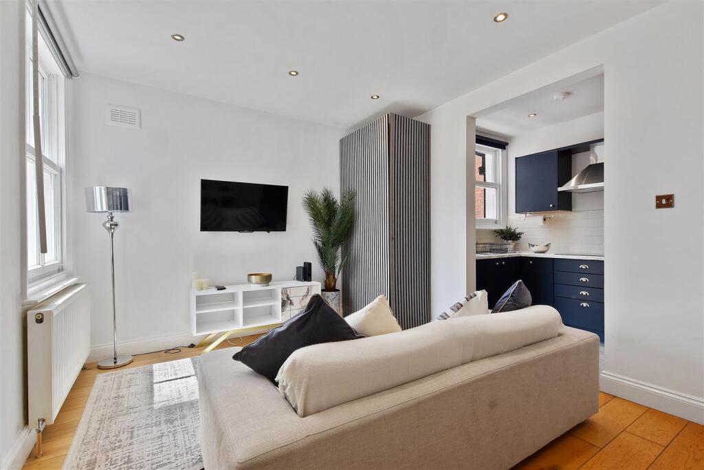 13-a4d6GCWT - 27 Furness Road - Reception 3 -Origi