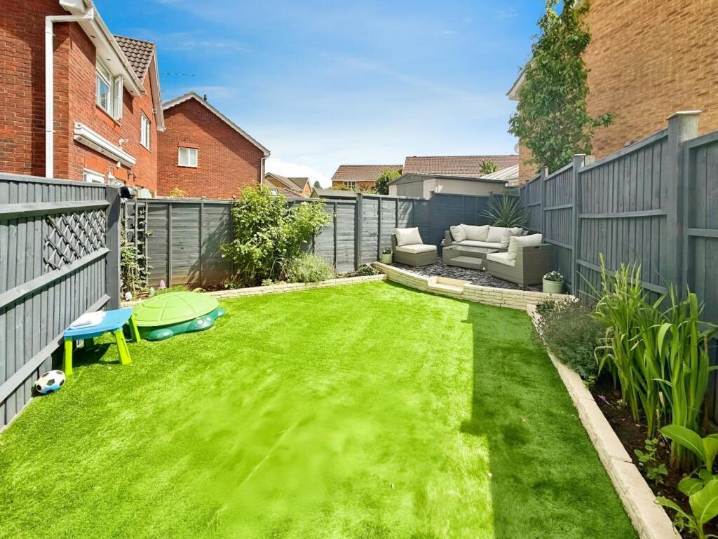 22 Coopers rear garden c.jpg