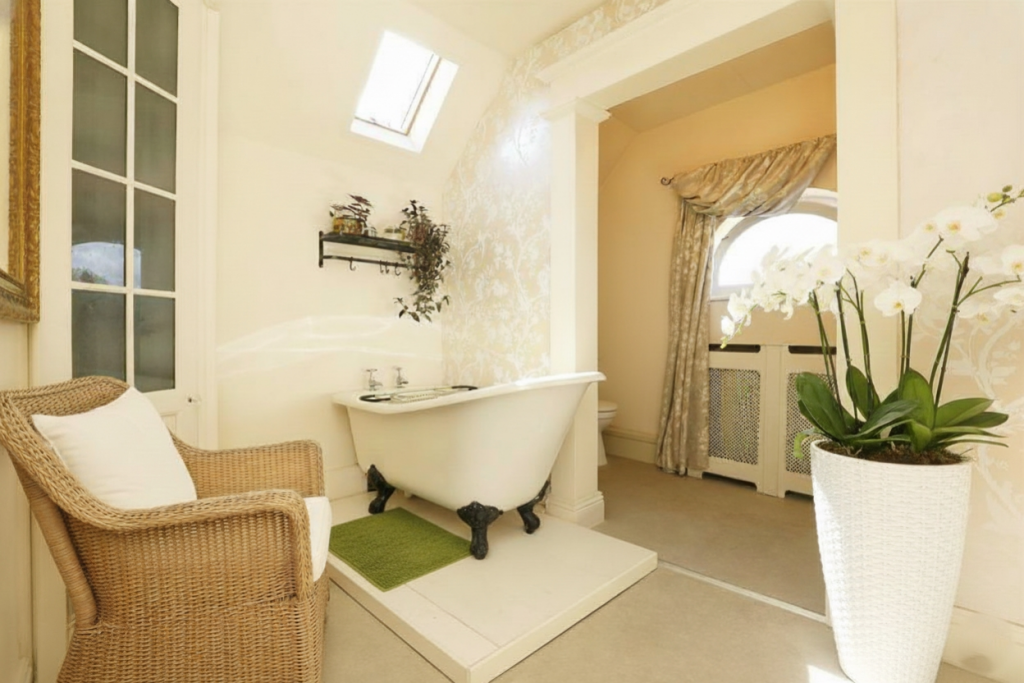 Ensuite