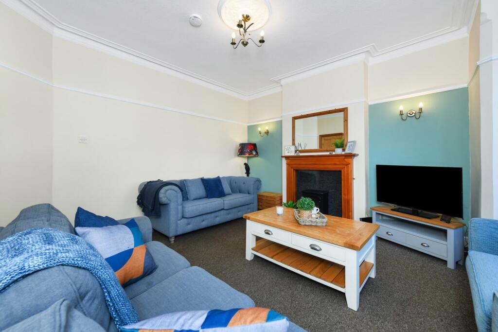 b6698fa1-78ef-4203-ae9c-8bc22cf763a4