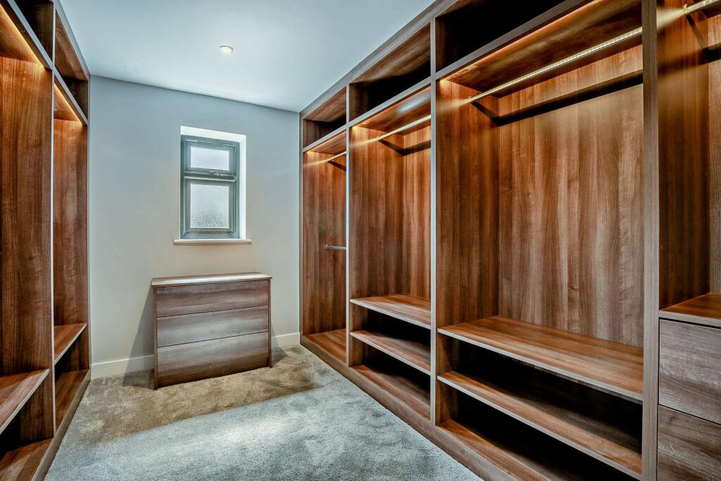 Master dressing room