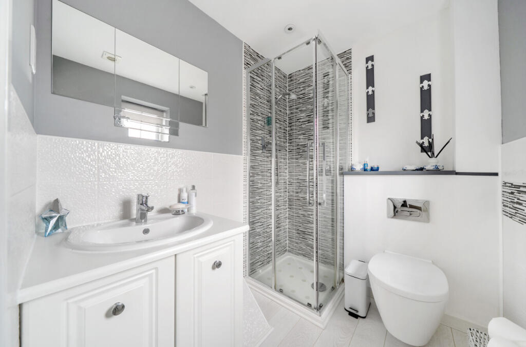 1329777-17-6888d3...