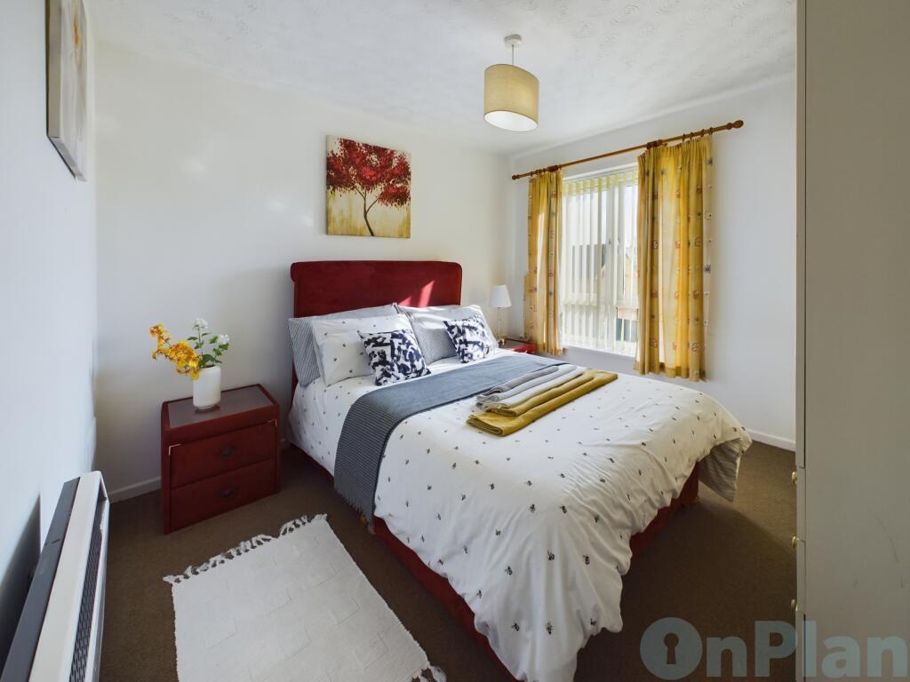 CAM04024G0-PR0019-STILL011